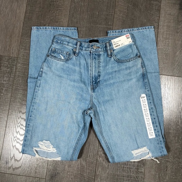 NWT Uniqlo Jeans Women’s Straight High Rise Jeans Size 25x32 Inch - Picture 3 of 8